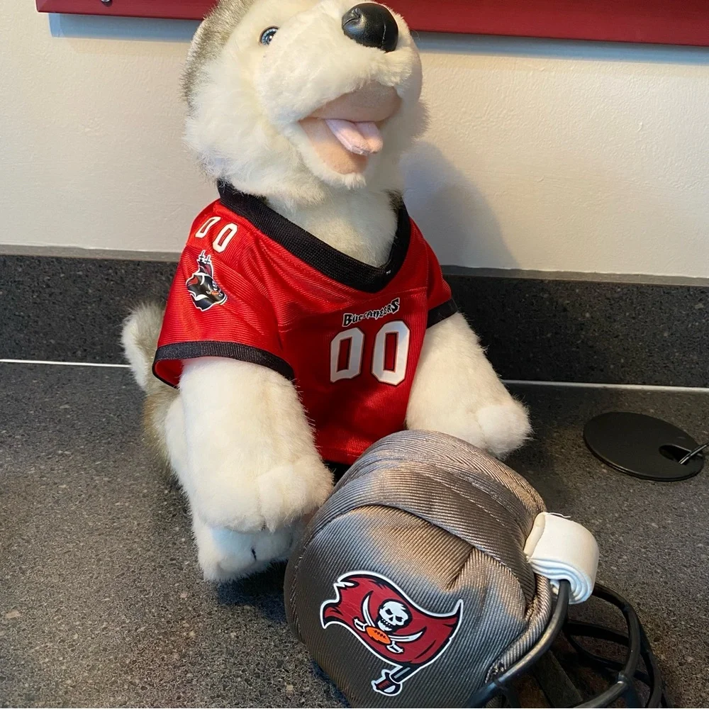 Build A Bear BABW Tampa Bay Buccaneers Football‎ Outfit Husky Dog Plush